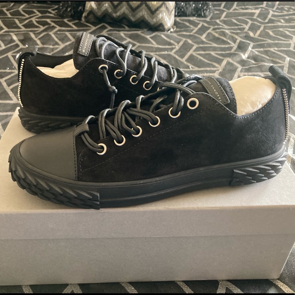 Brand New Giuseppe Zanotti Black suede sneaker size 10/43. Never been worn.